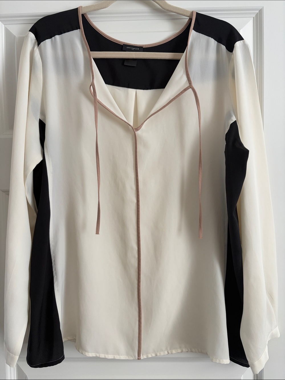 Ann Taylor Cream & Black Tie-Neck Colorblock Blouse